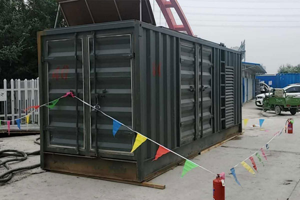 兰陵发电机租赁空气滤清器多久更换一次？