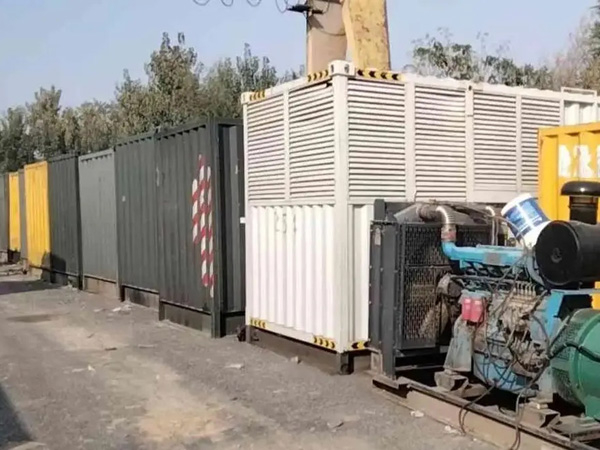 兰陵200KW柴油发电机机组每小时油耗是多少？
